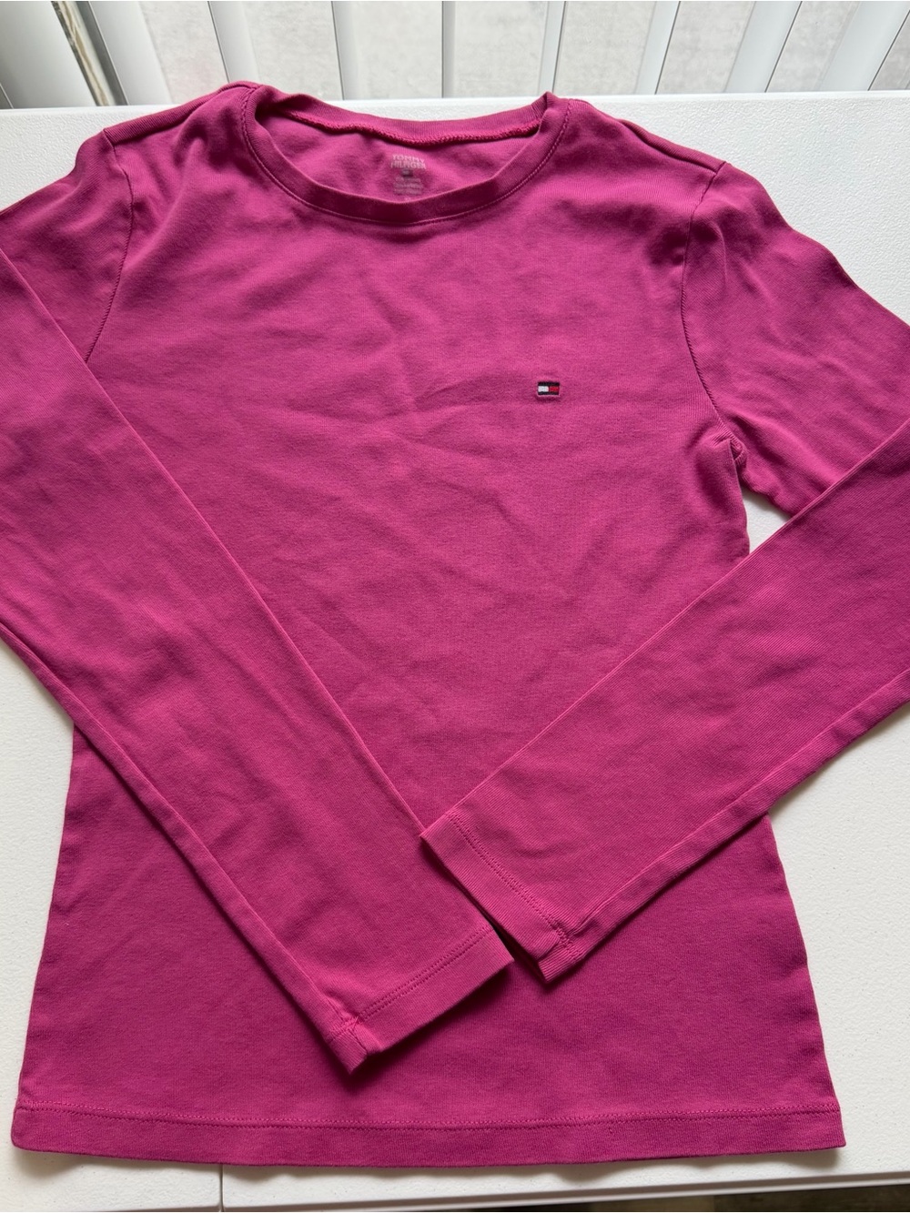 Women’s Pink Tommy Hilfiger long sleeve shirt in a M T0117